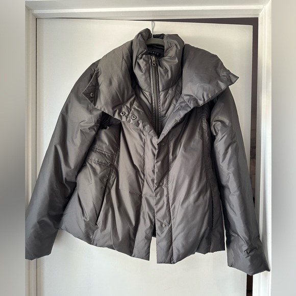 Theory Jackets & Blazers - Theory short gray puffer Size L